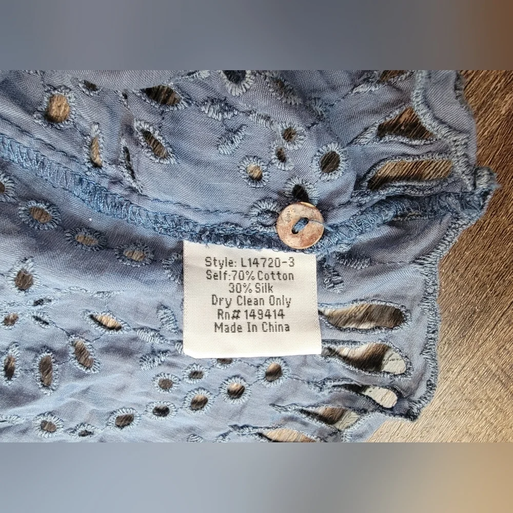 Johnny Was Huma Pintuck Blouse Women's S Blue Eyelet Cotton & Silk Semi Sheer